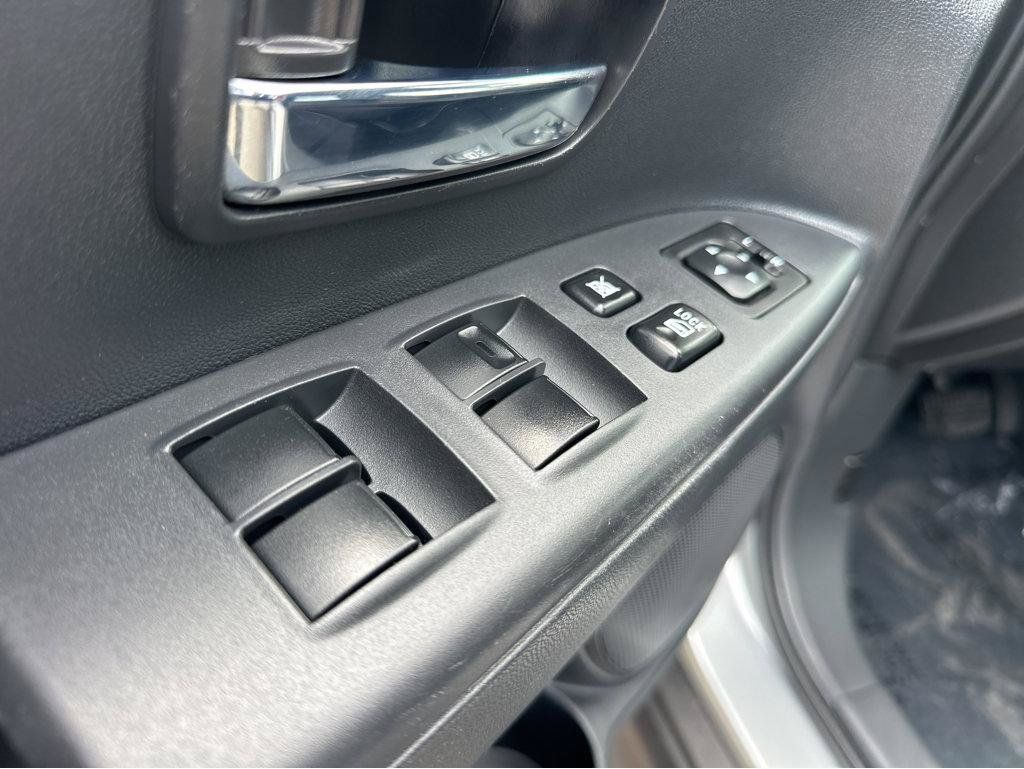 Used 2022 Mitsubishi Outlander Sport ES AWD/4WD image 32