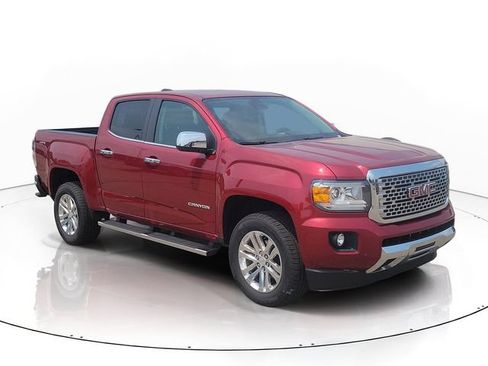Used 2018 GMC Canyon SLT w/ Driver Alert Package AWD/4WD image 2