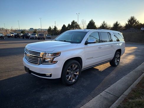 Used 2016 Chevrolet Suburban LTZ image 3