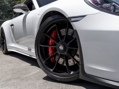 Certified 2018 Porsche 911 GT3 RWD image 14