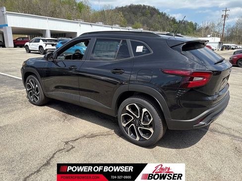 New 2026 Chevrolet Trax RS FWD image 3