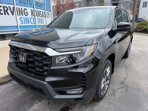 Used 2023 Honda Passport EX-L image 10