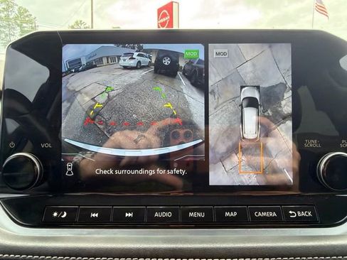 Used 2022 Nissan Rogue Platinum w/ Head-Up Display Package FWD image 21