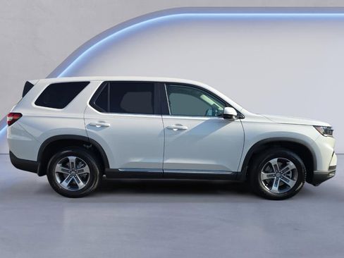 New 2025 Honda Pilot EX-L image 6