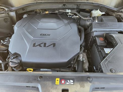 Used 2022 Kia Telluride SX w/ SX Prestige Package AWD/4WD image 32