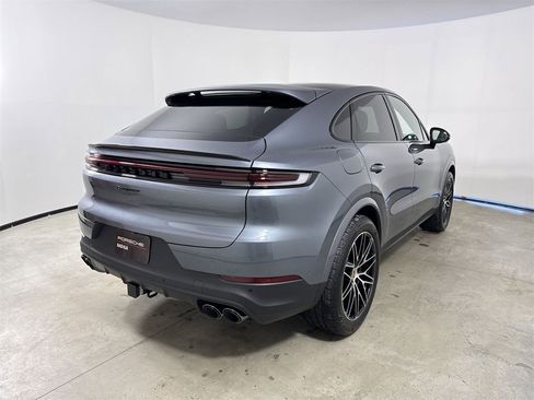 New 2026 Porsche Cayenne Coupe image 7