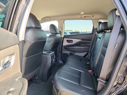 Used 2023 Nissan Murano SV FWD image 12