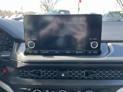 Used 2023 Honda Accord LX image 17