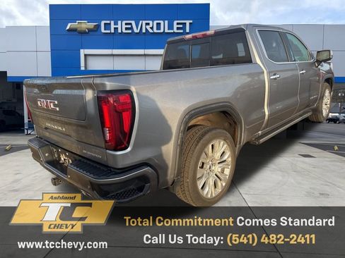 Used 2022 GMC Sierra 1500 Denali w/ Denali Reserve Package image 3