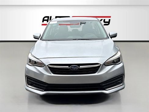Used 2020 Subaru Impreza 2.0i Limited image 2