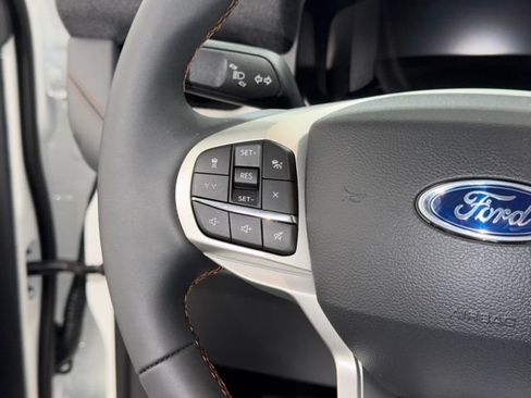 New 2026 Ford Explorer Active w/ Active Comfort Package AWD/4WD image 16