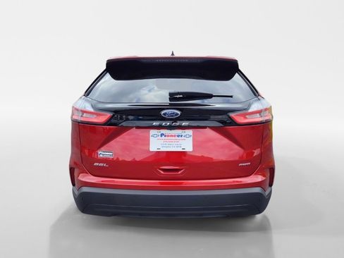 Used 2023 Ford Edge SEL w/ Sport Appearance Package image 5