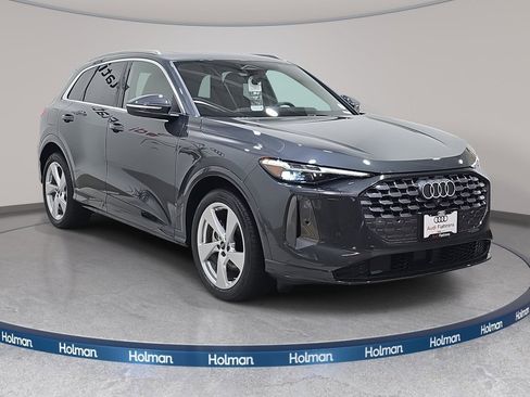 New 2025 Audi Q5 Prestige image 3