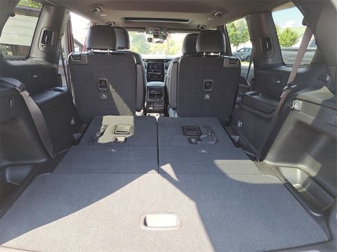New 2025 Jeep Grand Cherokee L Altitude image 13