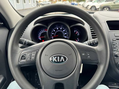 Used 2013 Kia Soul image 19