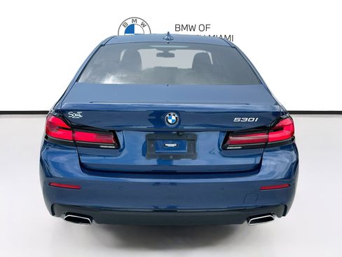 Used 2023 BMW 530i w/ Convenience Package RWD image 6