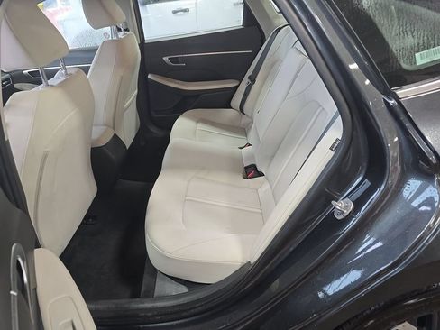 Used 2025 Hyundai Sonata SEL FWD image 10