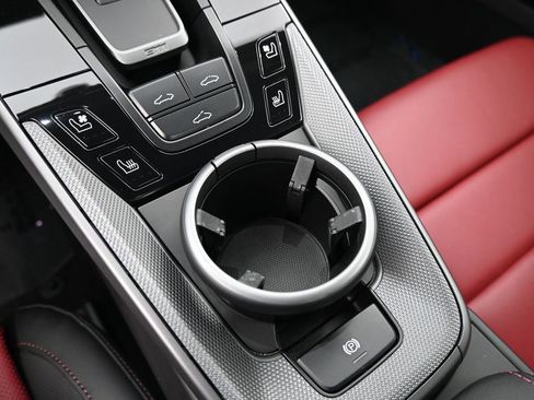 Certified 2023 Porsche 911 Carrera w/ Premium Package image 22