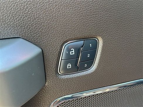 Used 2015 Ford F150 King Ranch w/ Equipment Group 601A Luxury image 17