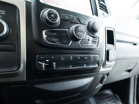 Used 2018 RAM 2500 Big Horn image 46