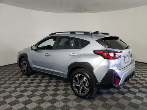Used 2025 Subaru Crosstrek 2.0i Premium image 6