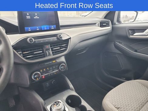 Used 2021 Ford Escape SE w/ SE Sport Appearance Package image 17