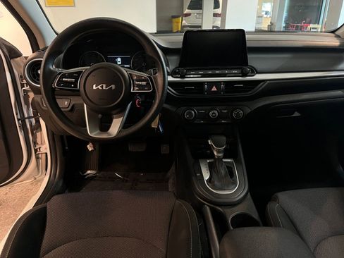 Used 2024 Kia Forte LXS FWD image 33