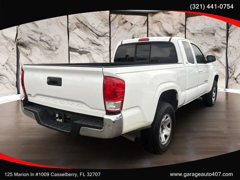 Used 2017 Toyota Tacoma SR5 image 7