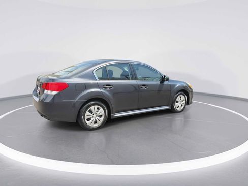 Used 2010 Subaru Legacy 2.5i AWD/4WD image 8