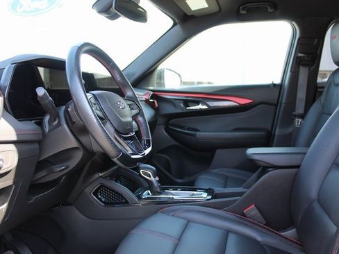 Used 2024 Chevrolet TrailBlazer RS w/ Driver Confidence Package image 12