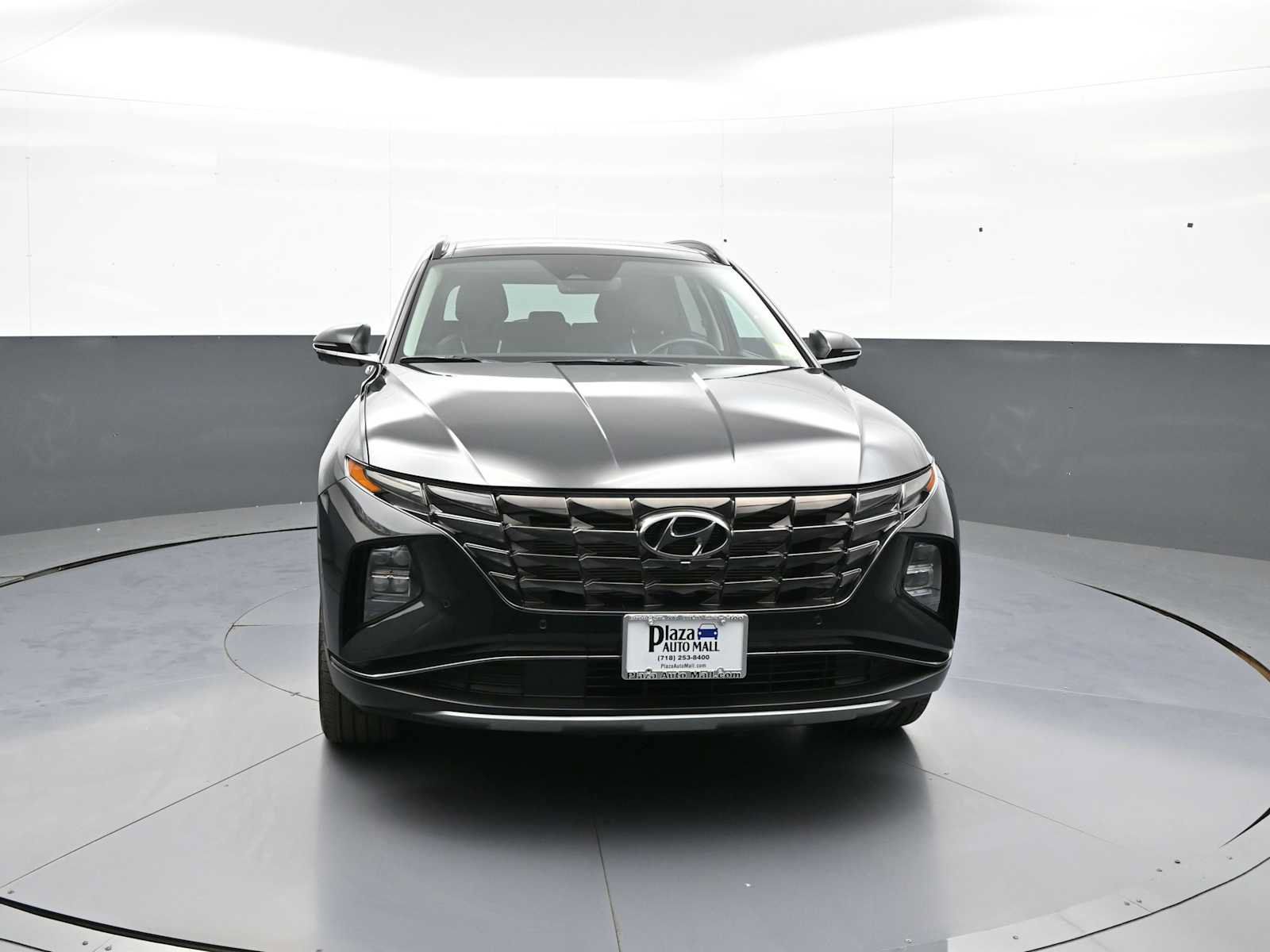Certified 2024 Hyundai Tucson Limited AWD/4WD image 2