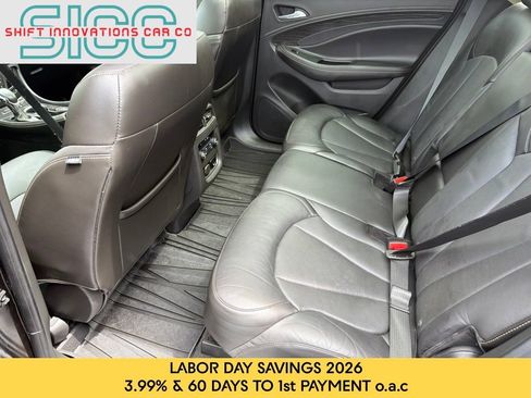 Used 2018 Buick Envision Essence AWD/4WD image 28