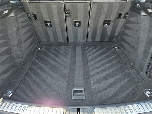 Used 2024 Porsche Macan S image 30