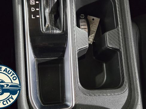 Used 2020 Nissan Sentra SV FWD image 19