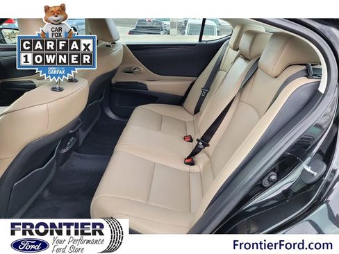 Used 2020 Lexus ES 350 w/ Premium Package image 9