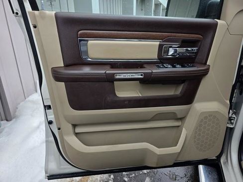 Used 2018 RAM 1500 Laramie image 7