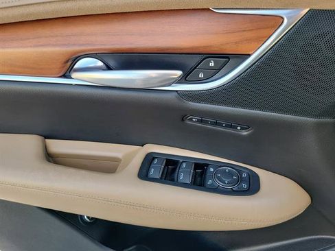 Used 2019 Cadillac XT5 Platinum image 20