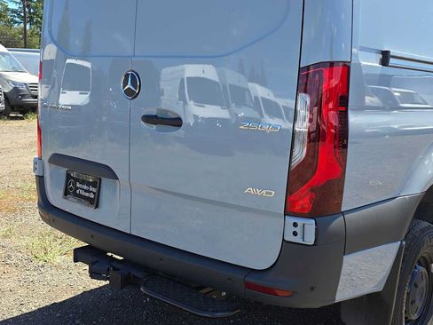 Used 2026 Mercedes-Benz Sprinter 2500 image 18