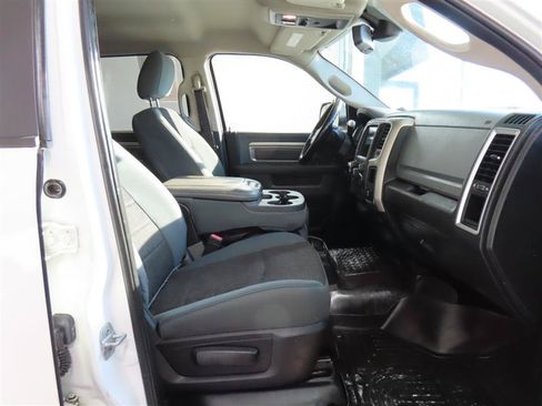 Used 2014 RAM 2500 Big Horn AWD/4WD image 29