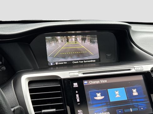 Used 2017 Honda Accord EX image 12