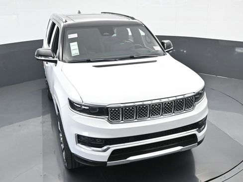 Used 2024 Jeep Grand Wagoneer Series III image 49