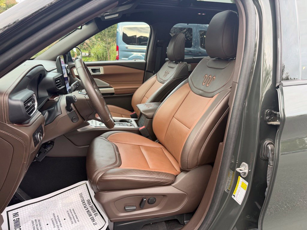 Certified 2023 Ford Explorer King Ranch w/ Technology Package AWD/4WD image 12