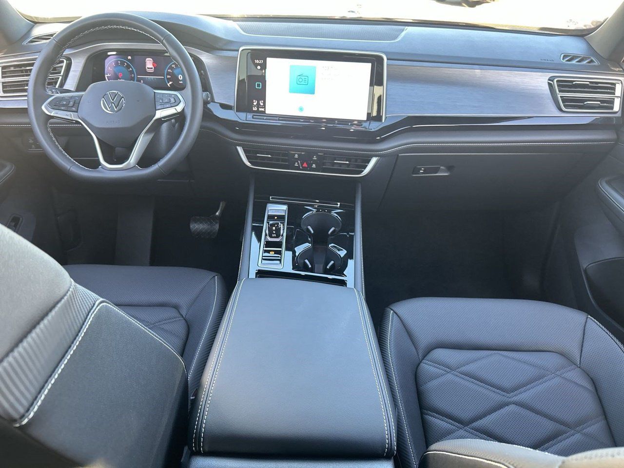 New 2026 Volkswagen Atlas Cross Sport SE FWD image 11