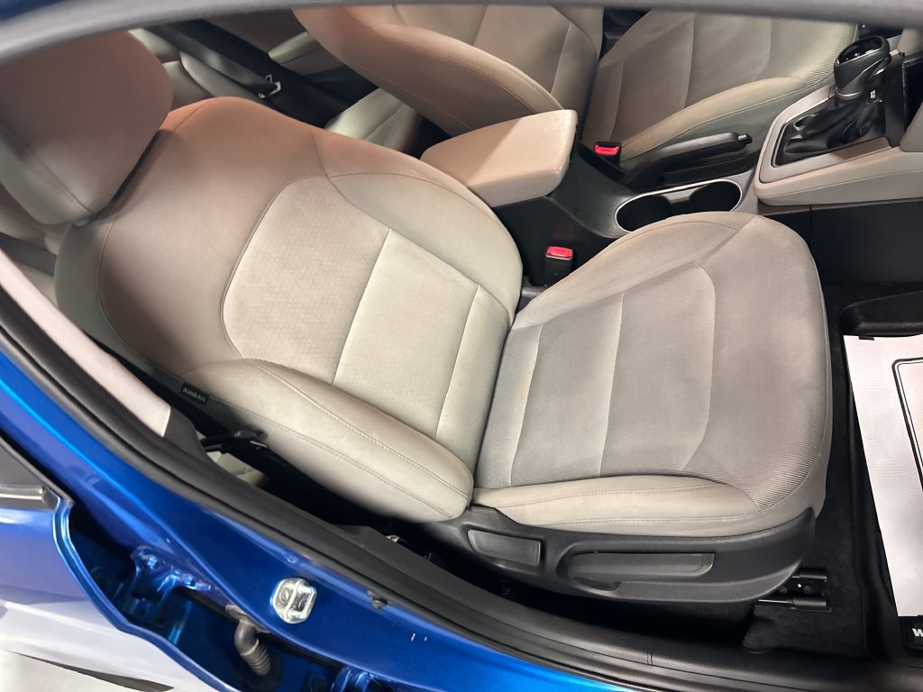 Used 2017 Hyundai Elantra SE FWD image 21
