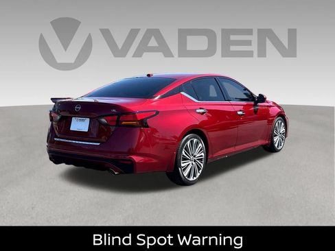 Used 2023 Nissan Altima 2.5 SL FWD image 26