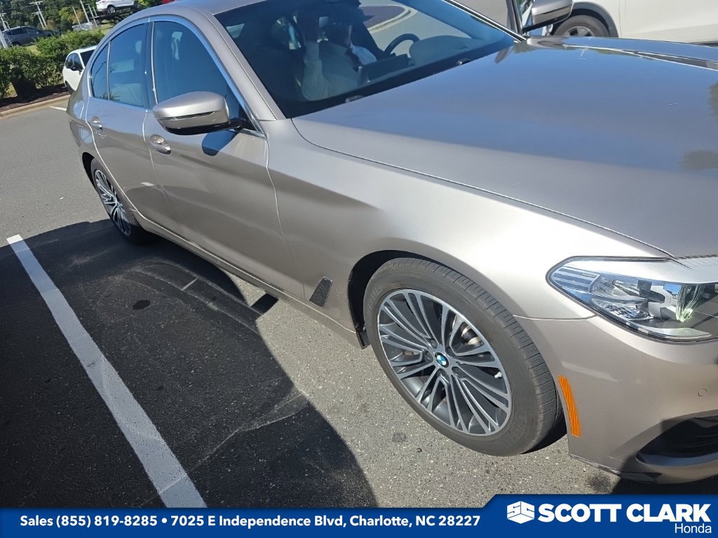 Used 2019 BMW 530i w/ Convenience Package RWD image 1