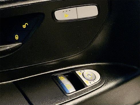 Used 2023 Mercedes-Benz Metris image 26