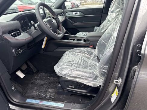 New 2026 Ford Explorer Tremor image 9