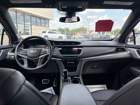 Used 2022 Cadillac XT5 Sportv image 32