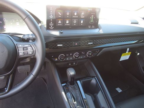 New 2025 Honda Accord EX-L image 16